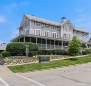 Harbor House Inn hotel detail image 5