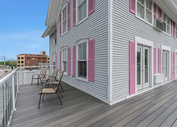 Harbor House Inn hotel thumbnail 7