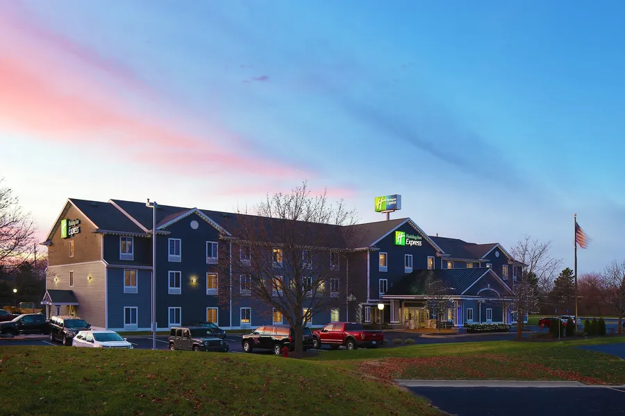 Holiday Inn Express Grand Rapids SW by IHG hotel detail image 6