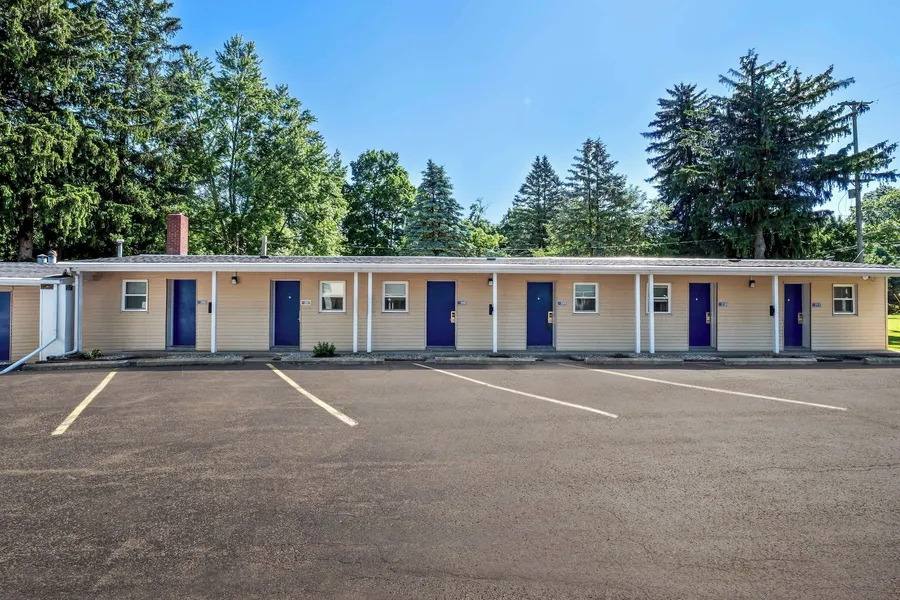 Americas Best Value Inn Jonesville Hillsdale hotel detail image 2