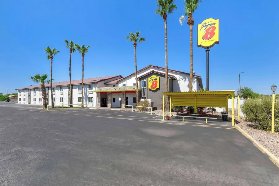 Super 8 by Wyndham Goodyear/Phoenix Area hotel detail image 2