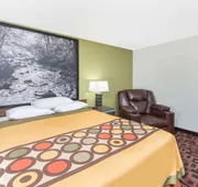 Super 8 by Wyndham Moberly MO hotel detail image 4