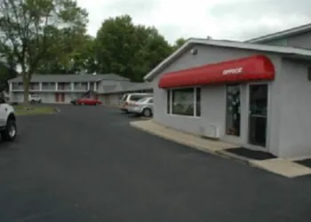 Lakeview Inn hotel thumbnail 3
