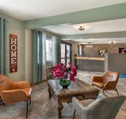 Hotel Fuzion Inn & Suites hotel detail image 3