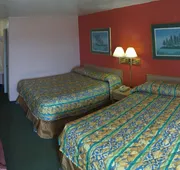 Super 7 Inn hotel detail image 4