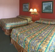 Super 7 Inn hotel detail image 5