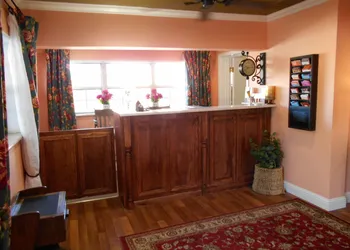 Victorian Inn hotel thumbnail 4