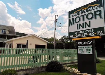 Northern Peaks Motor Inn hotel thumbnail 3
