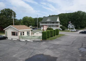 Northern Peaks Motor Inn hotel thumbnail 6