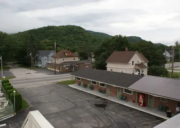 Northern Peaks Motor Inn hotel thumbnail 8