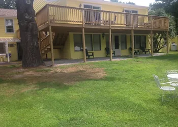 Lake Winnipesaukee Motel hotel thumbnail 2