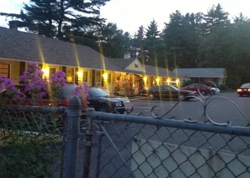 Lake Winnipesaukee Motel hotel thumbnail 7