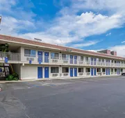 Motel 6-Bakersfield CA - Airport hotel detail image 3