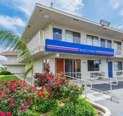 Motel 6-Bakersfield CA - Airport hotel detail image 5