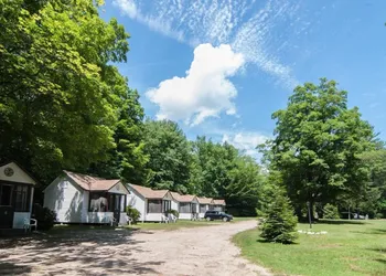 Profile Motel & Cottages hotel thumbnail 7