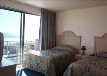 Acropolis Oceanfront Resort hotel thumbnail 8
