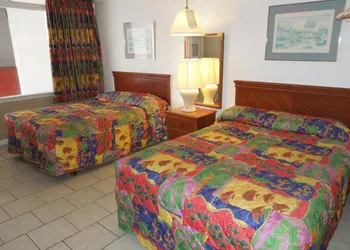Skylark Resort Motel hotel thumbnail 5