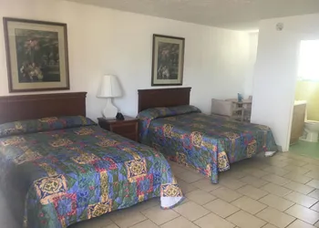 Skylark Resort Motel hotel thumbnail 7