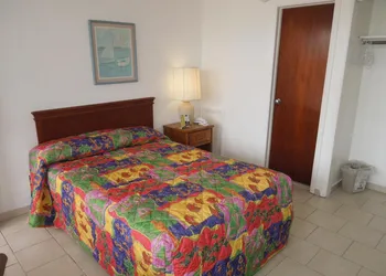 Skylark Resort Motel hotel thumbnail 8