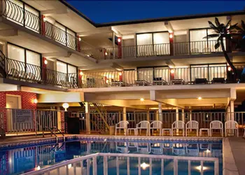 AA Heart of Wildwood Motels hotel thumbnail 2