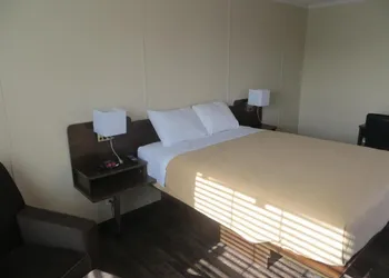 Shale Lodge hotel thumbnail 6
