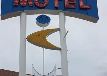 Budget Host Raton hotel thumbnail 5
