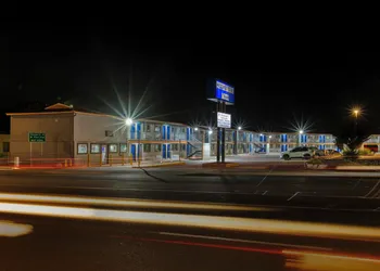 Copper Manor Motel hotel thumbnail 8