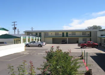 Economy Inn hotel thumbnail 6