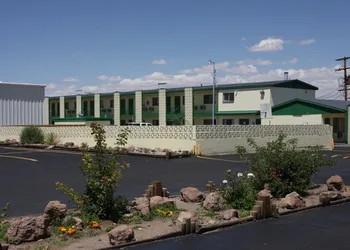 Economy Inn hotel thumbnail 8