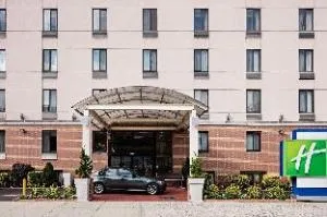 Holiday Inn Express Brooklyn hotel thumbnail 5