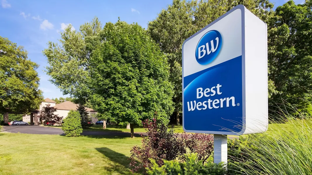 Best Western Plaza Hotel Saugatuck hotel detail image 2
