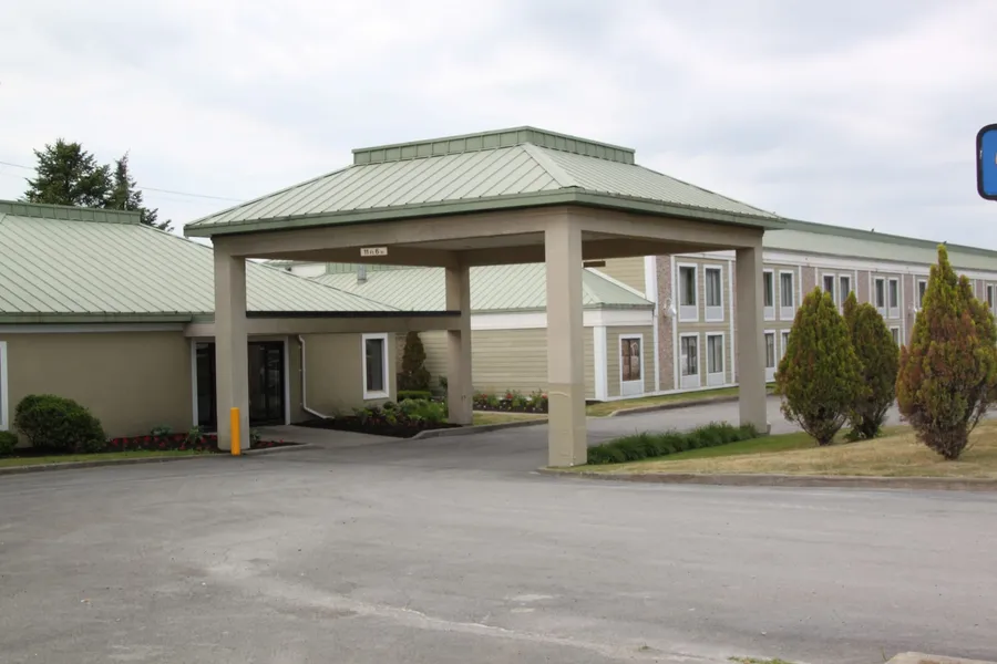 Clarion Inn & Suites Cortland - University Area hotel detail image 2