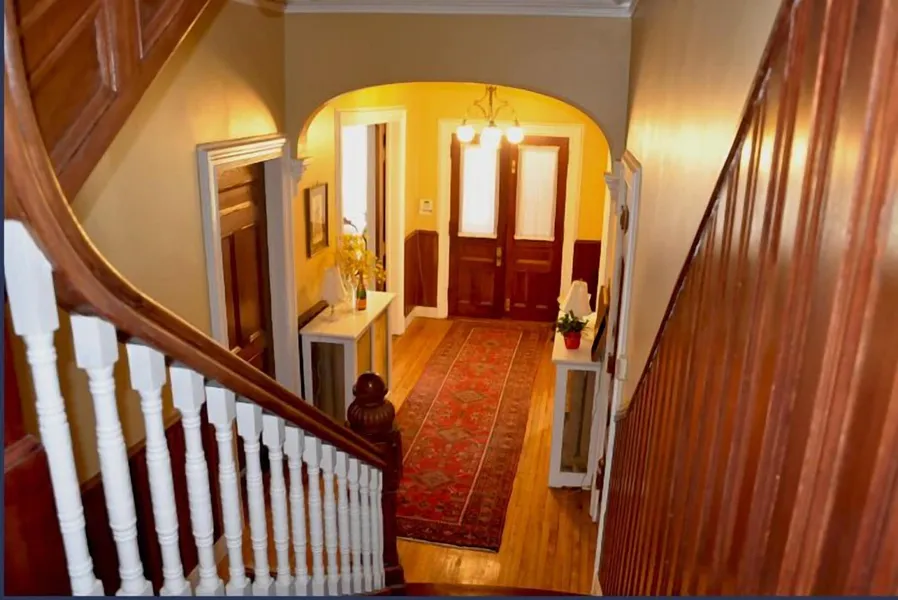 A Kingston Bed & Breakfast hotel detail image 2