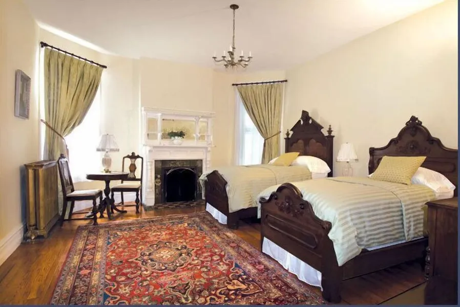 A Kingston Bed & Breakfast hotel detail image 6