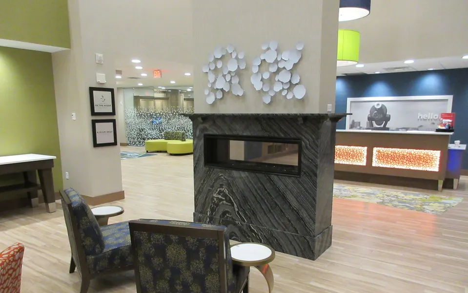 Hampton Inn & Suites Syracuse North Airport Area hotel detail image 6