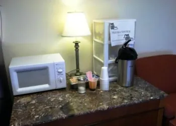 Waterford Inns on the Hudson hotel thumbnail 2