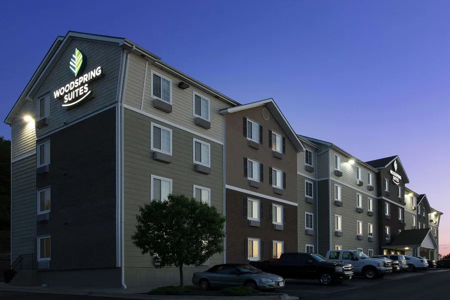 WoodSpring Suites Kansas City Mission hotel detail image 2