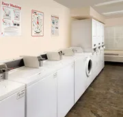 WoodSpring Suites Kansas City Mission hotel detail image 7