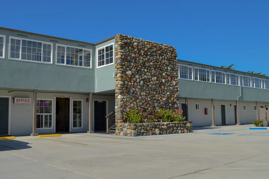 Sea Breeze Inn hotel detail image 2