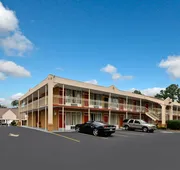 Econo Lodge Cleveland hotel detail image 3