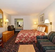 Econo Lodge Cleveland hotel detail image 7