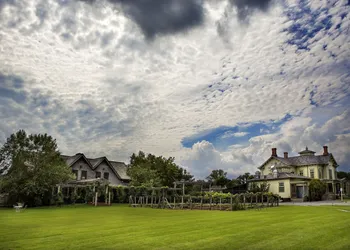 Jedediah Hawkins Inn hotel thumbnail 3
