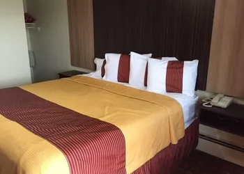 Budget Inn hotel thumbnail 4