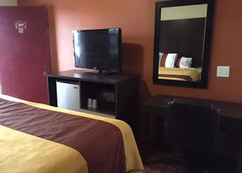 Budget Inn hotel thumbnail 7