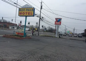 Blue Falls Motel hotel thumbnail 2