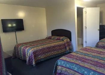 Blue Falls Motel hotel thumbnail 3
