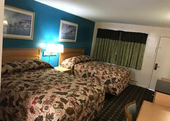 Blue Falls Motel hotel thumbnail 7