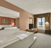Baymont by Wyndham Sullivan hotel detail image 3