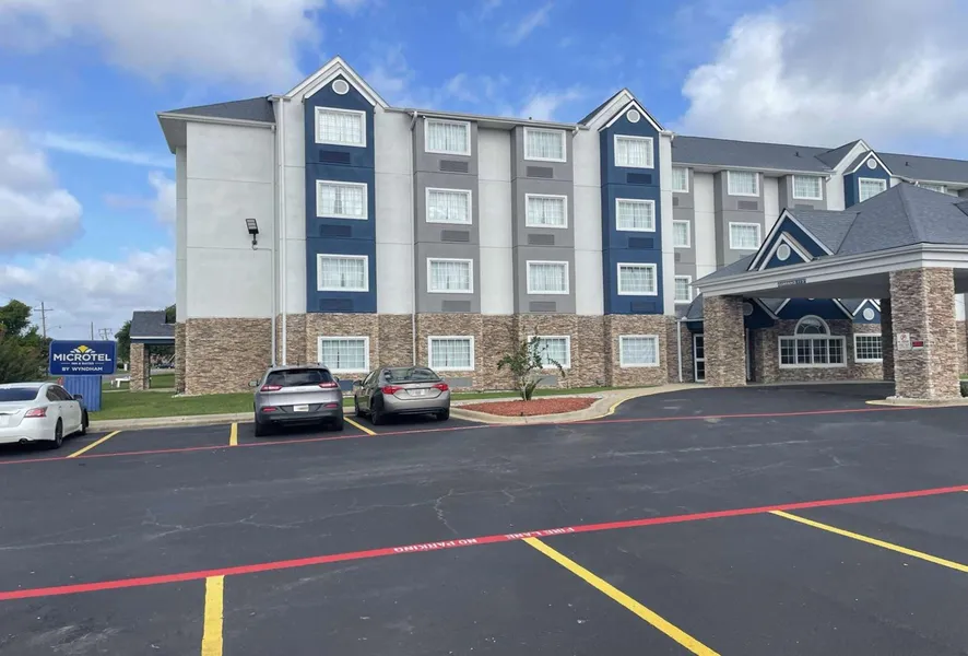 Microtel Inn & Suites by Wyndham Bossier City hotel detail image 2