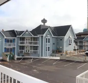Falls Lodge and Suites hotel detail image 5